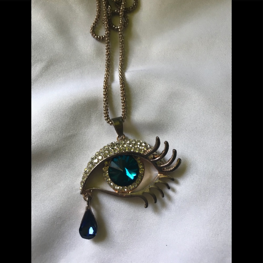 Gina's Closet to you this gorgeous Eye necklace